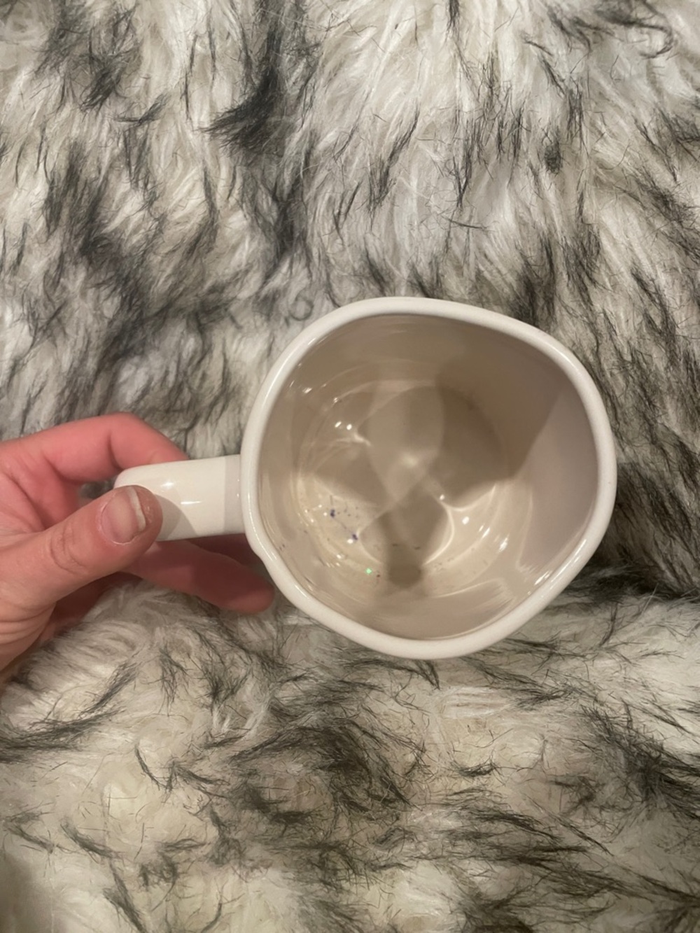 Rae Dunn White Ceramic "Hockey Mom" Mug - Picture 4 of 4